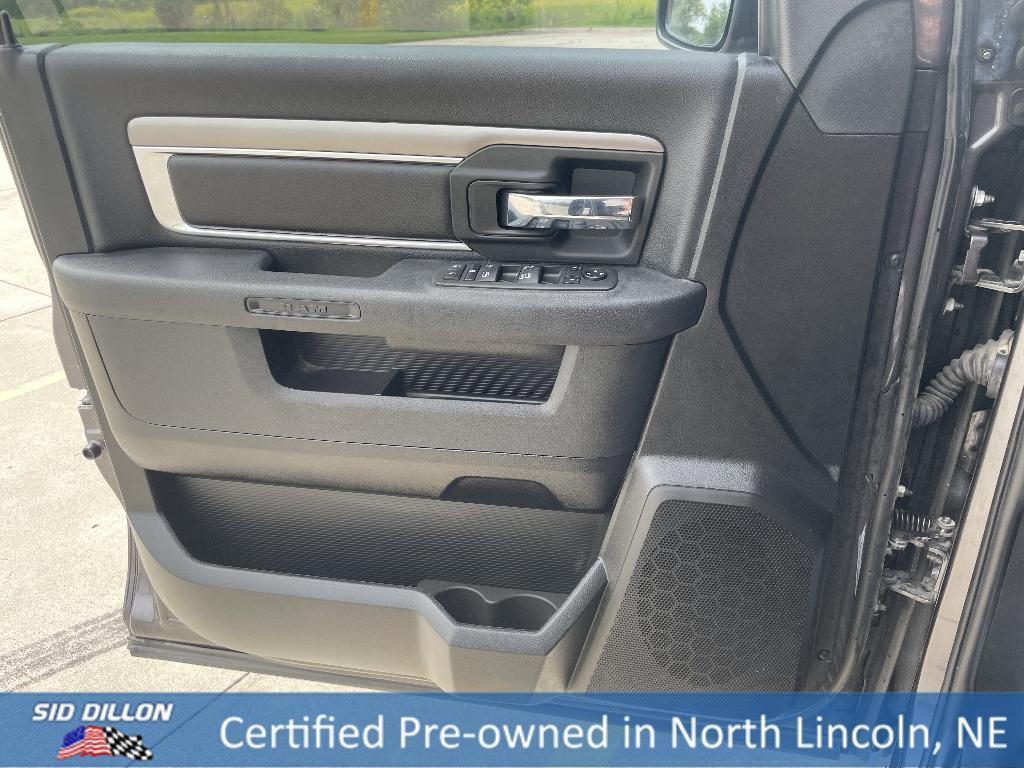 used 2022 Ram 1500 Classic car, priced at $33,991