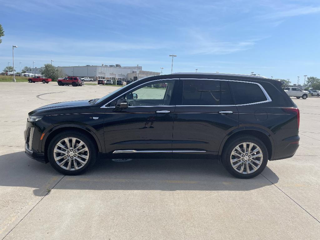 used 2021 Cadillac XT6 car, priced at $35,992