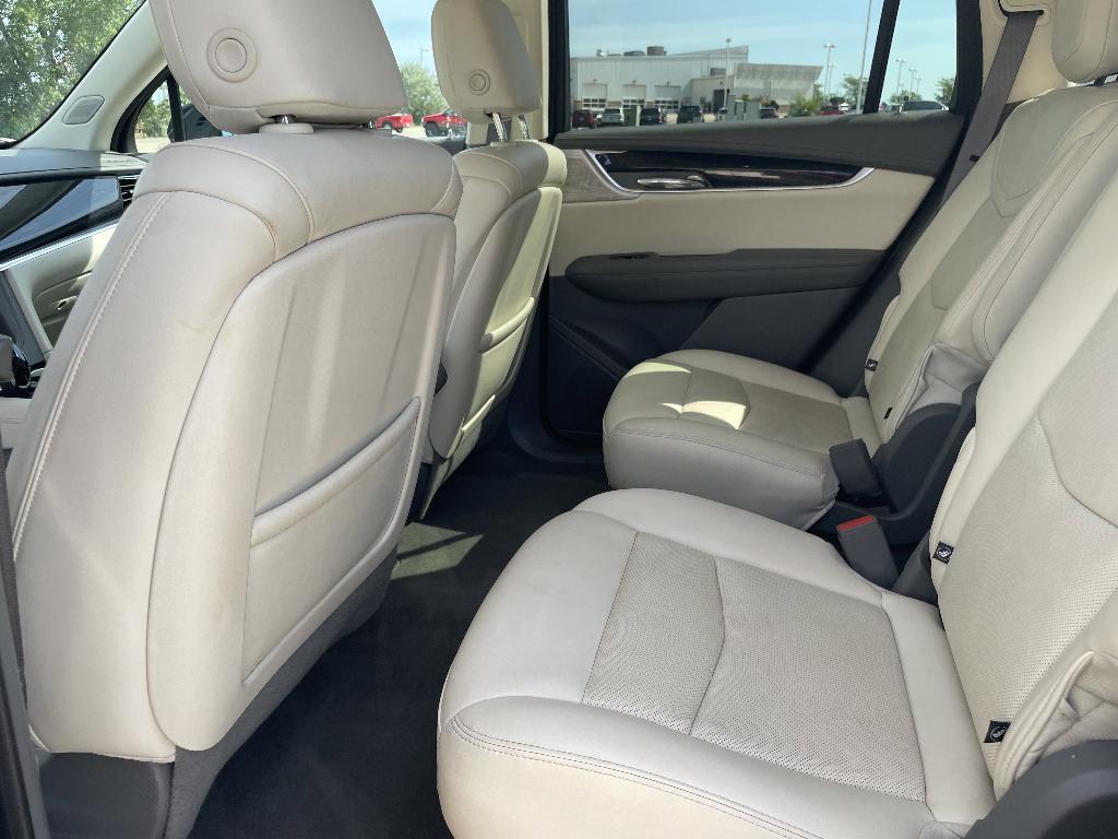 used 2021 Cadillac XT6 car, priced at $35,992