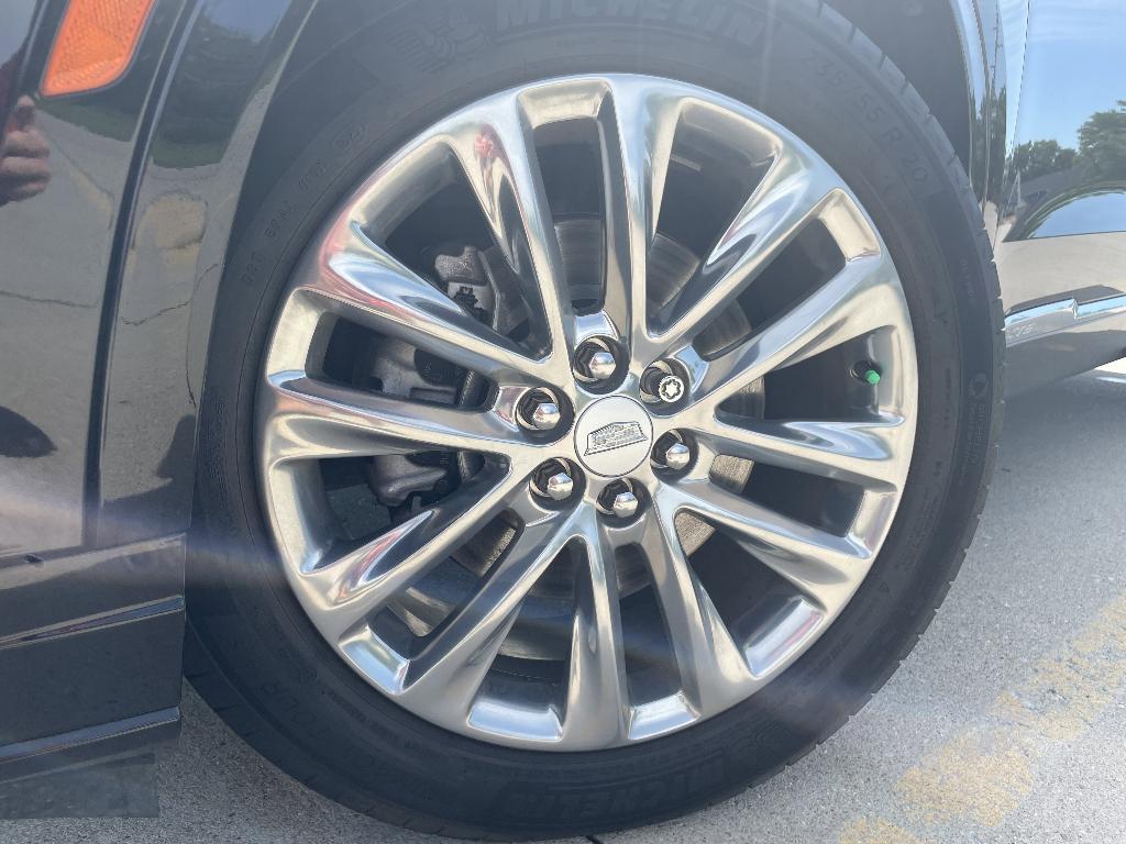 used 2021 Cadillac XT6 car, priced at $35,992