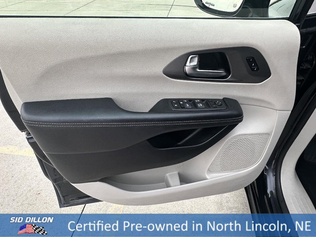used 2022 Chrysler Pacifica car, priced at $23,995