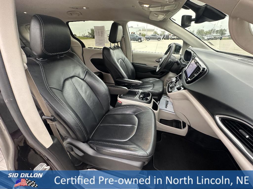 used 2022 Chrysler Pacifica car, priced at $23,995