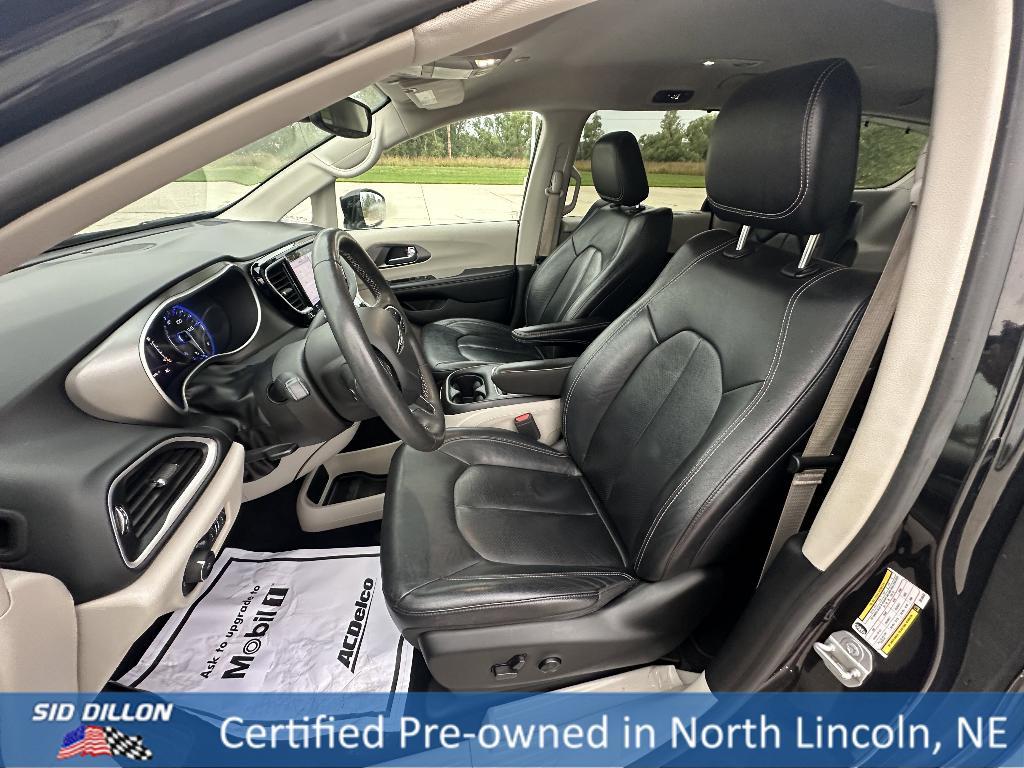 used 2022 Chrysler Pacifica car, priced at $23,995