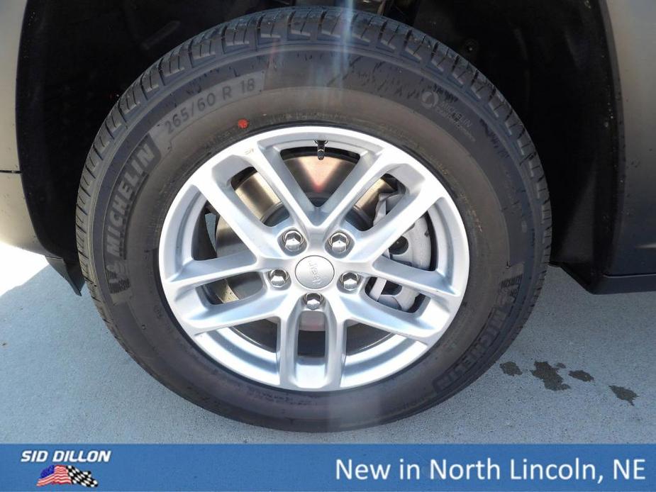 new 2024 Jeep Grand Cherokee L car, priced at $40,720