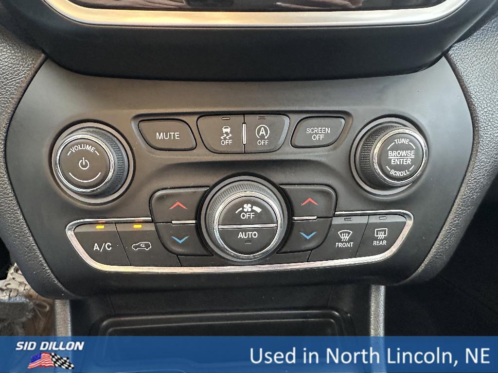 used 2019 Jeep Cherokee car, priced at $14,991