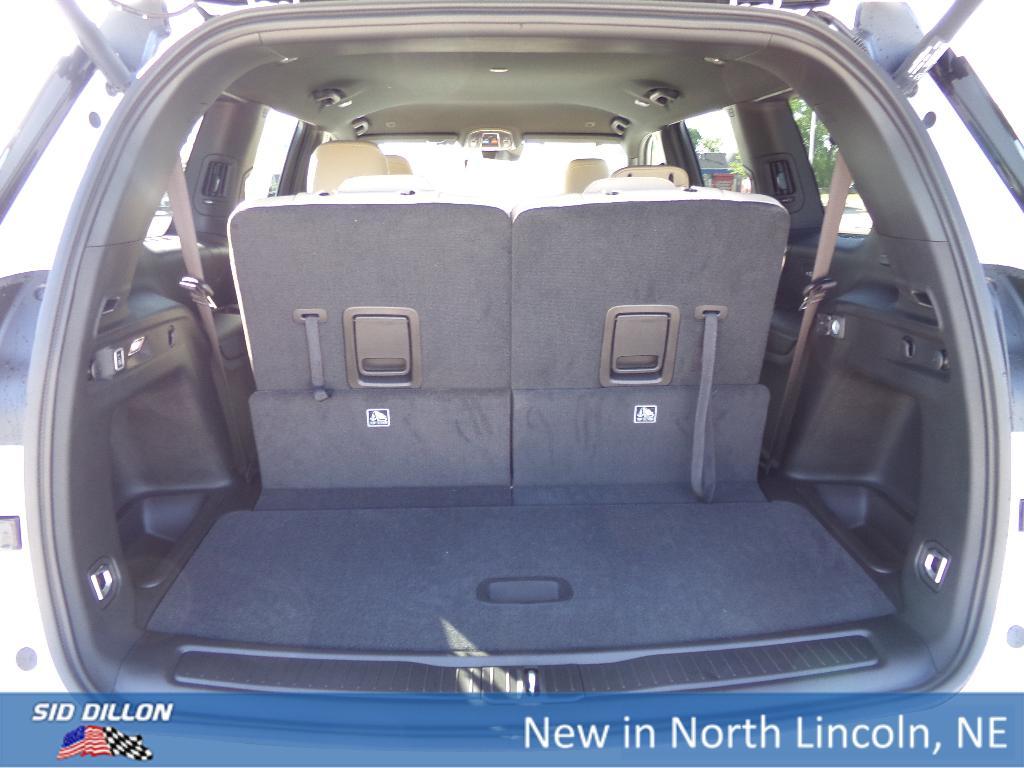 new 2025 Jeep Grand Cherokee L car, priced at $47,702