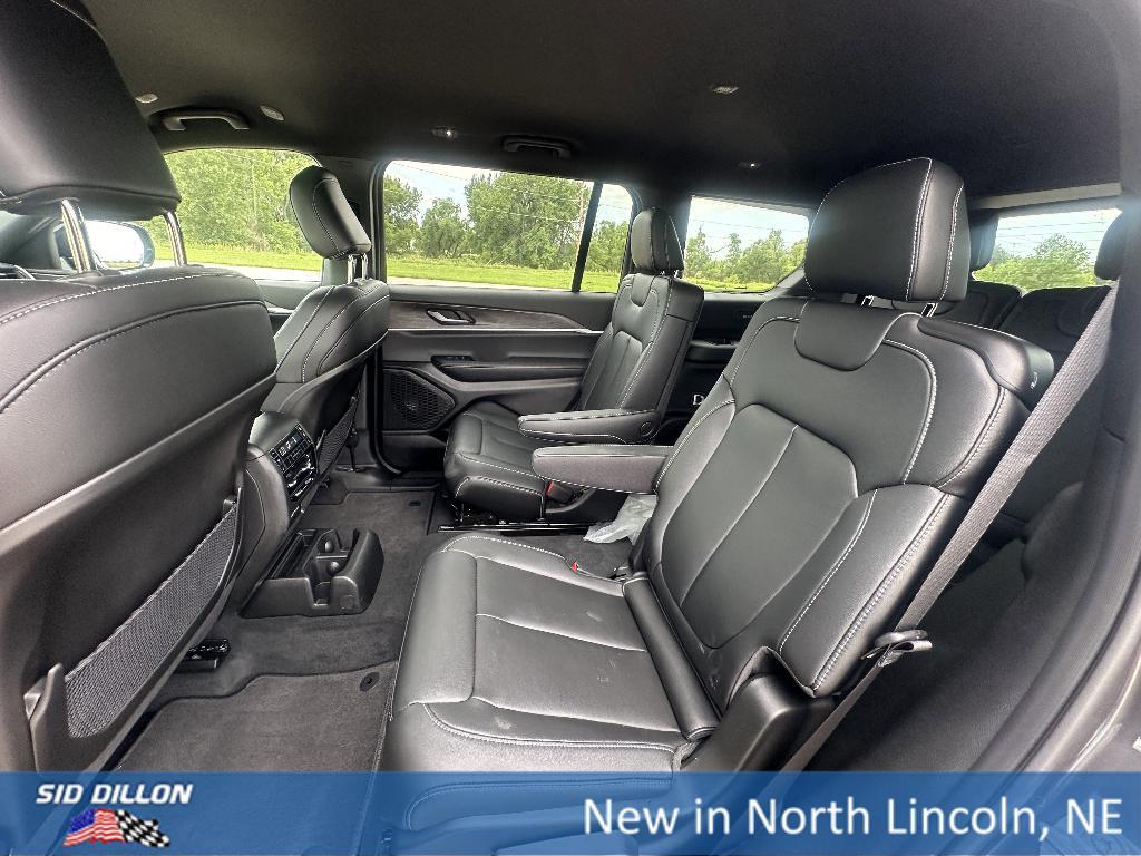 new 2025 Jeep Grand Cherokee L car, priced at $46,297