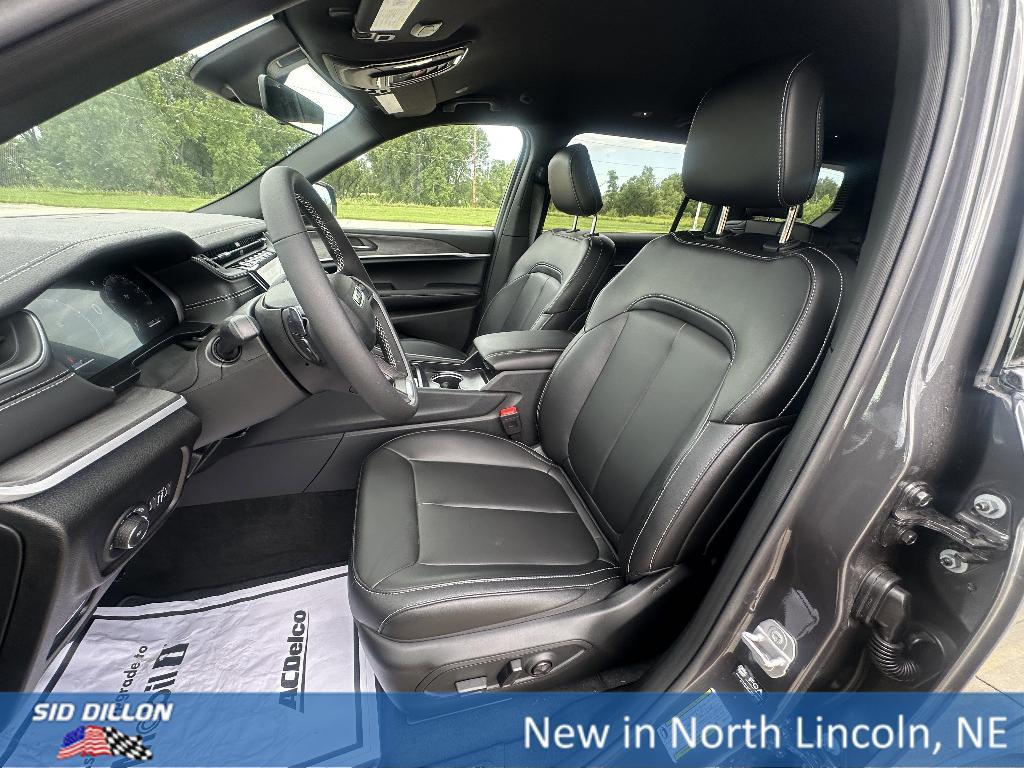 new 2025 Jeep Grand Cherokee L car, priced at $46,297