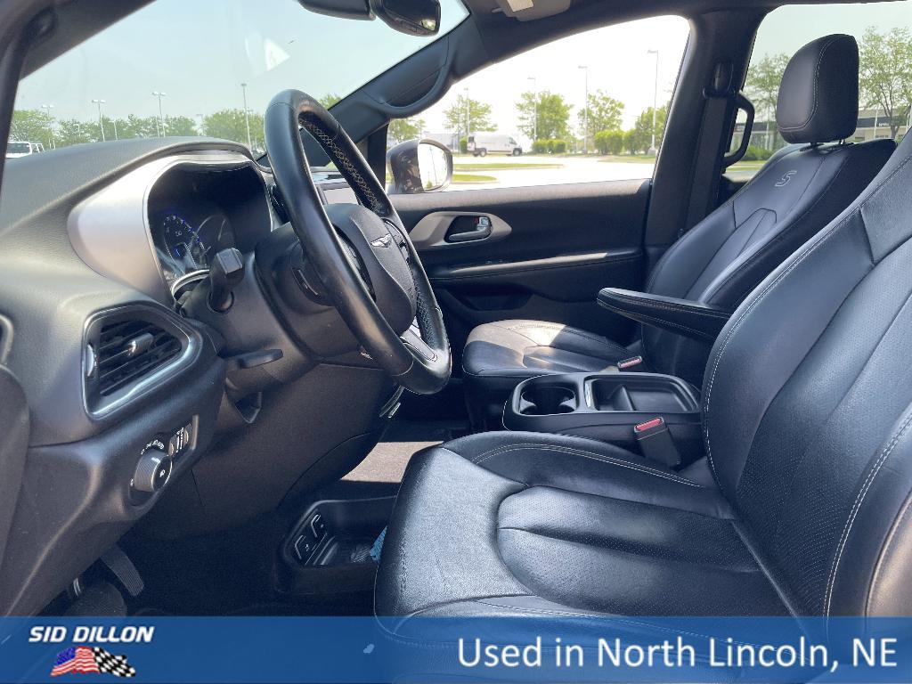 used 2019 Chrysler Pacifica car, priced at $10,991