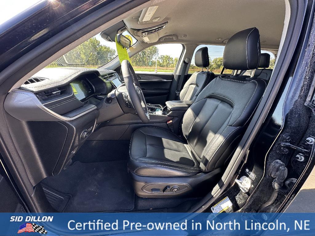 used 2023 Jeep Grand Cherokee car, priced at $32,991