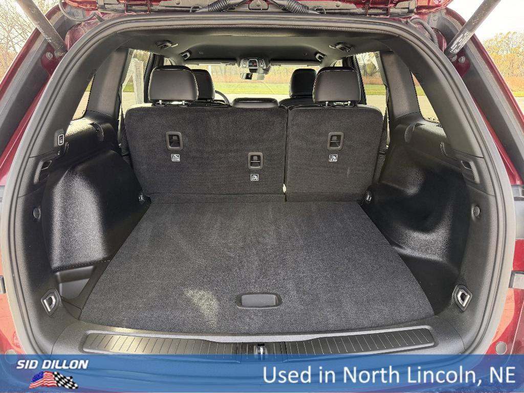 used 2025 Jeep Grand Cherokee car, priced at $42,693