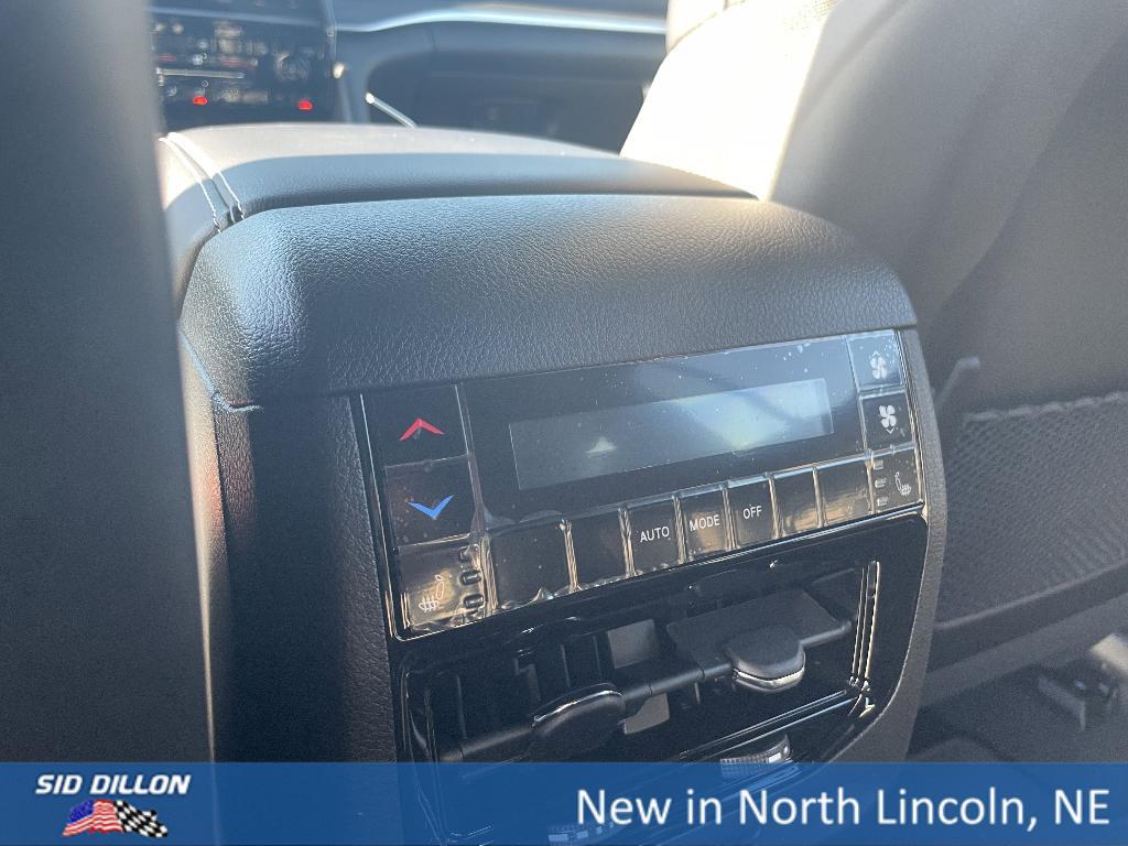 new 2025 Jeep Grand Cherokee L car, priced at $50,335