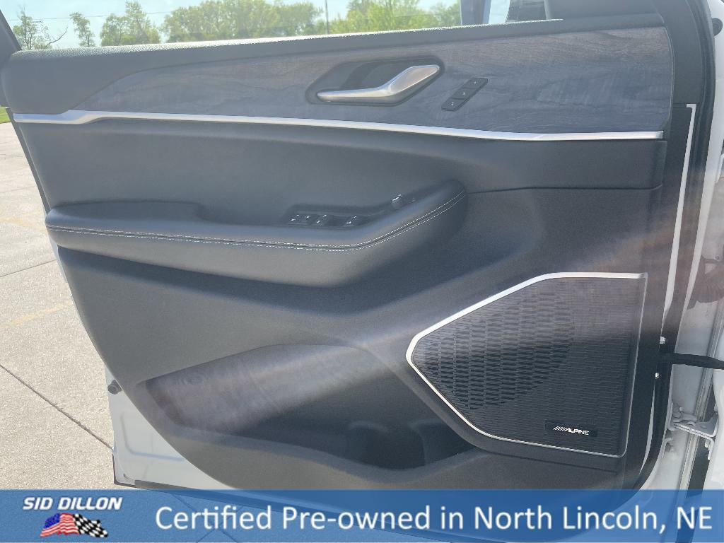 used 2021 Jeep Grand Cherokee L car, priced at $31,991
