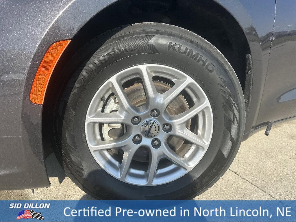 used 2023 Chrysler Pacifica car, priced at $26,992