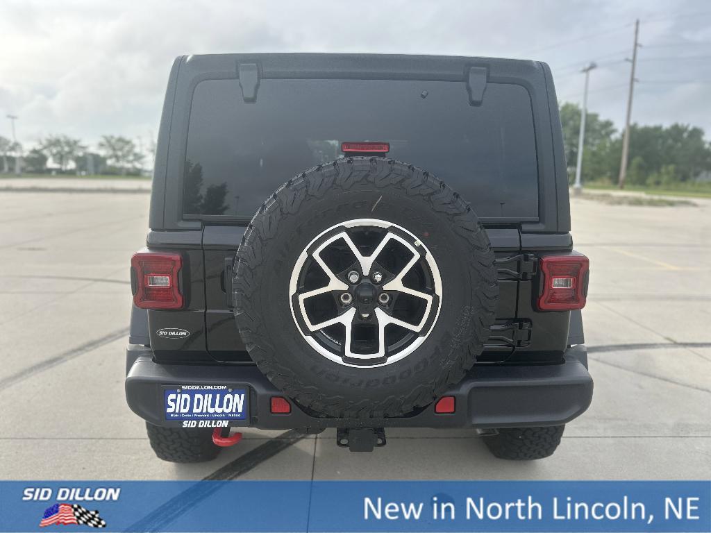 new 2025 Jeep Wrangler car, priced at $52,005