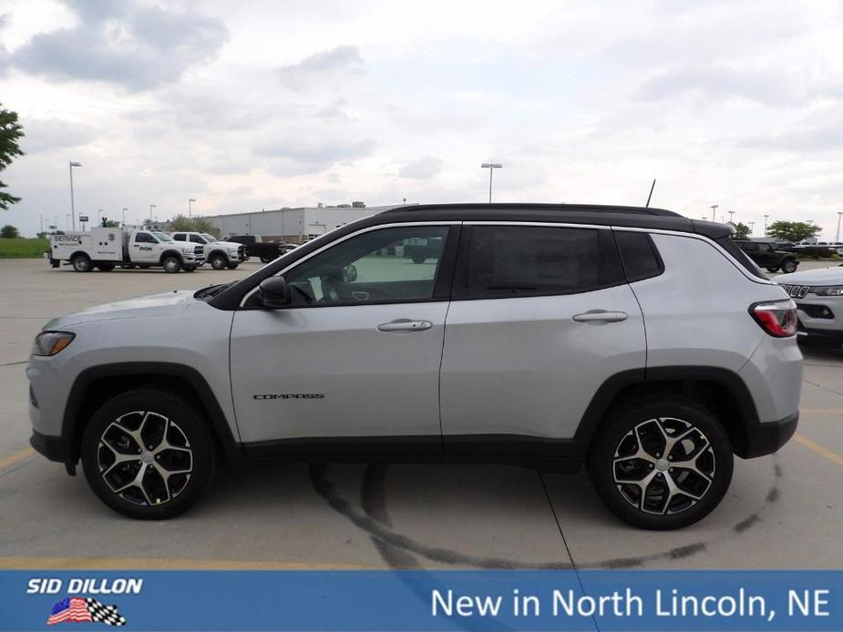 new 2024 Jeep Compass car, priced at $32,935