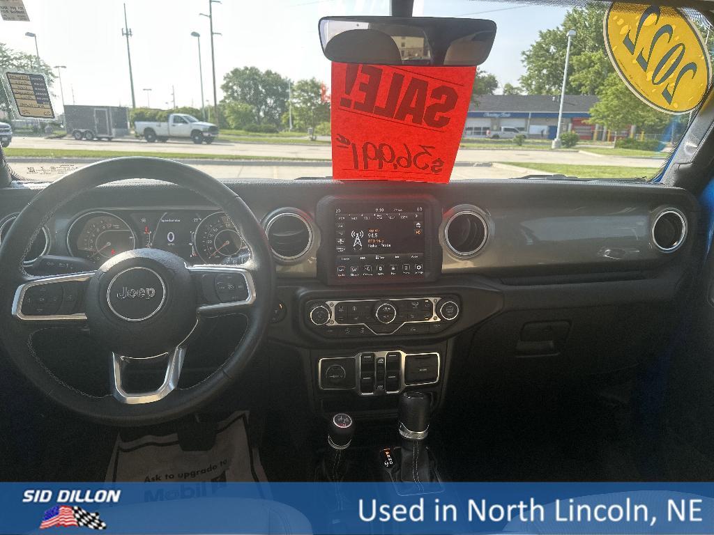 used 2022 Jeep Wrangler Unlimited car, priced at $36,991
