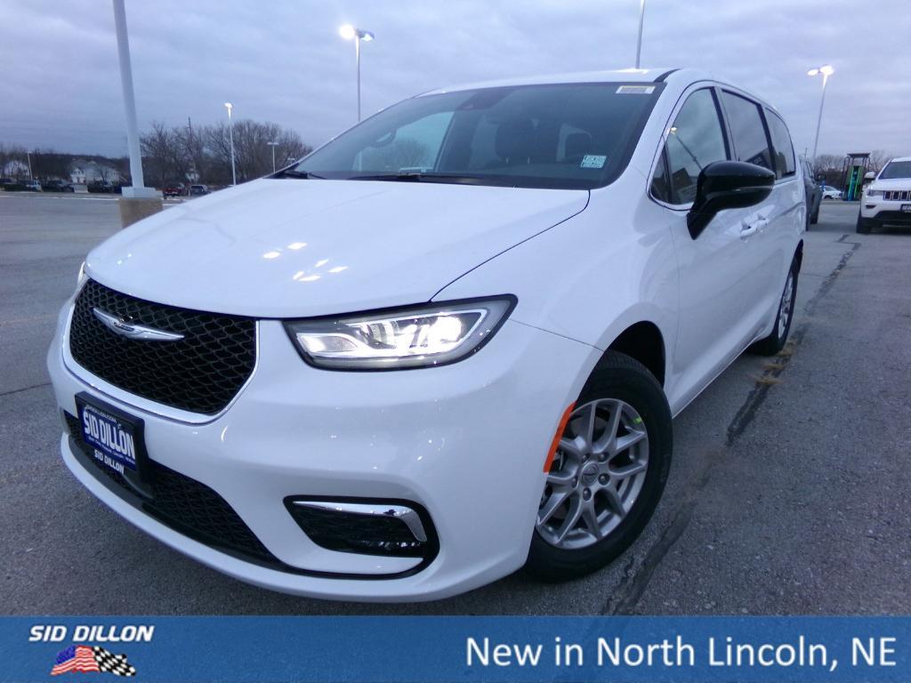 new 2025 Chrysler Pacifica car, priced at $41,145