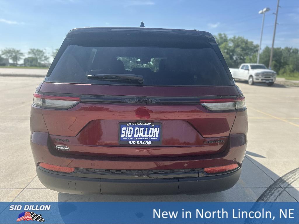 new 2025 Jeep Grand Cherokee car, priced at $46,757