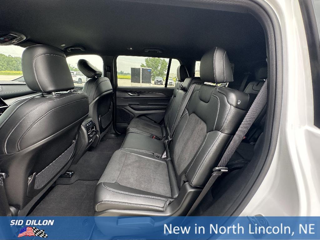 new 2025 Jeep Grand Cherokee L car, priced at $42,677