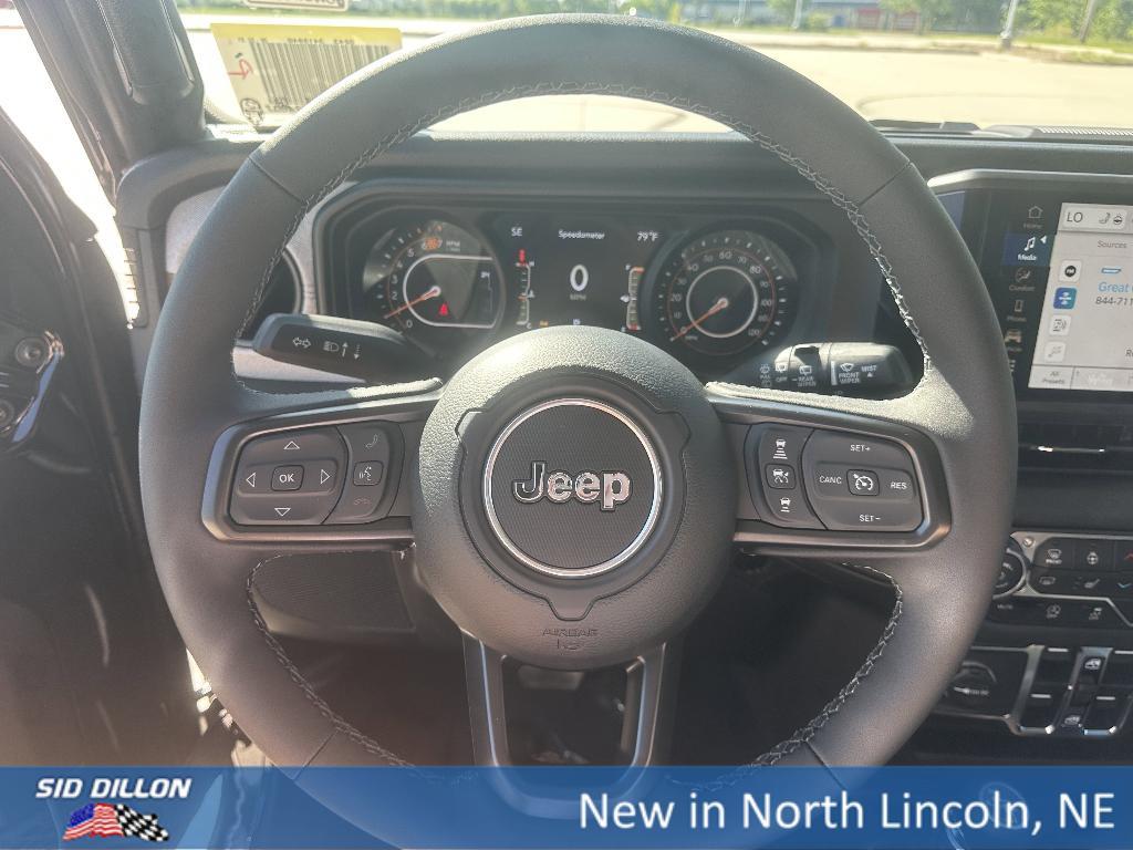 new 2025 Jeep Wrangler car, priced at $45,304