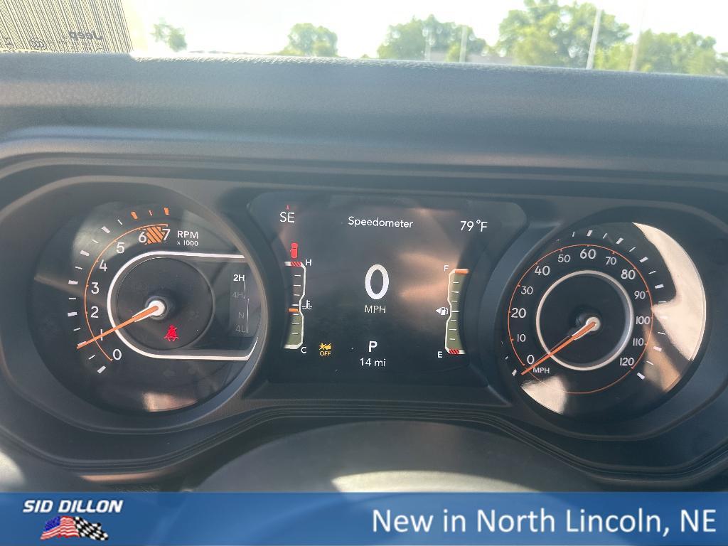 new 2025 Jeep Wrangler car, priced at $45,304