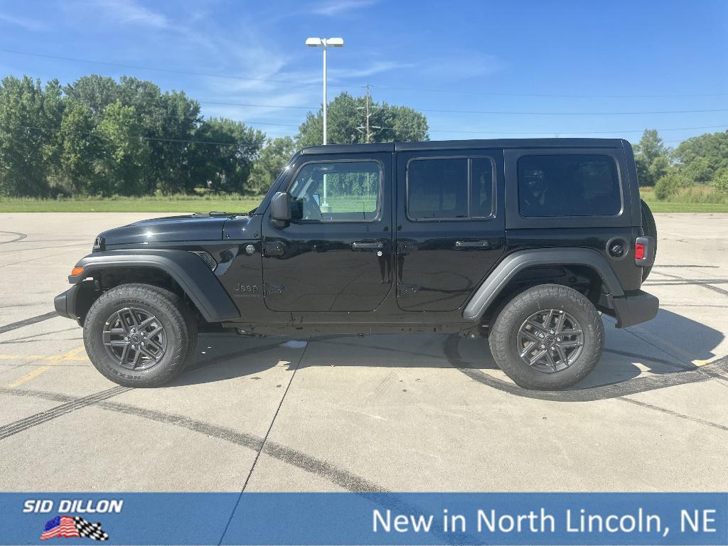 new 2025 Jeep Wrangler car, priced at $45,304