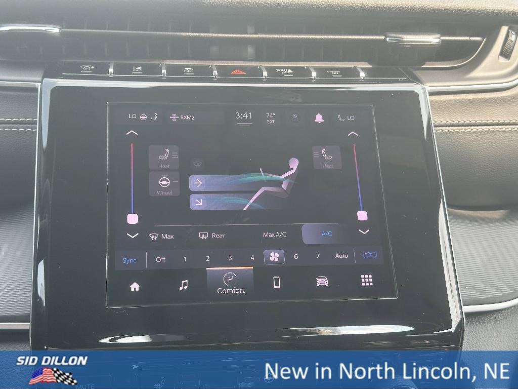 new 2025 Jeep Grand Cherokee car, priced at $42,045