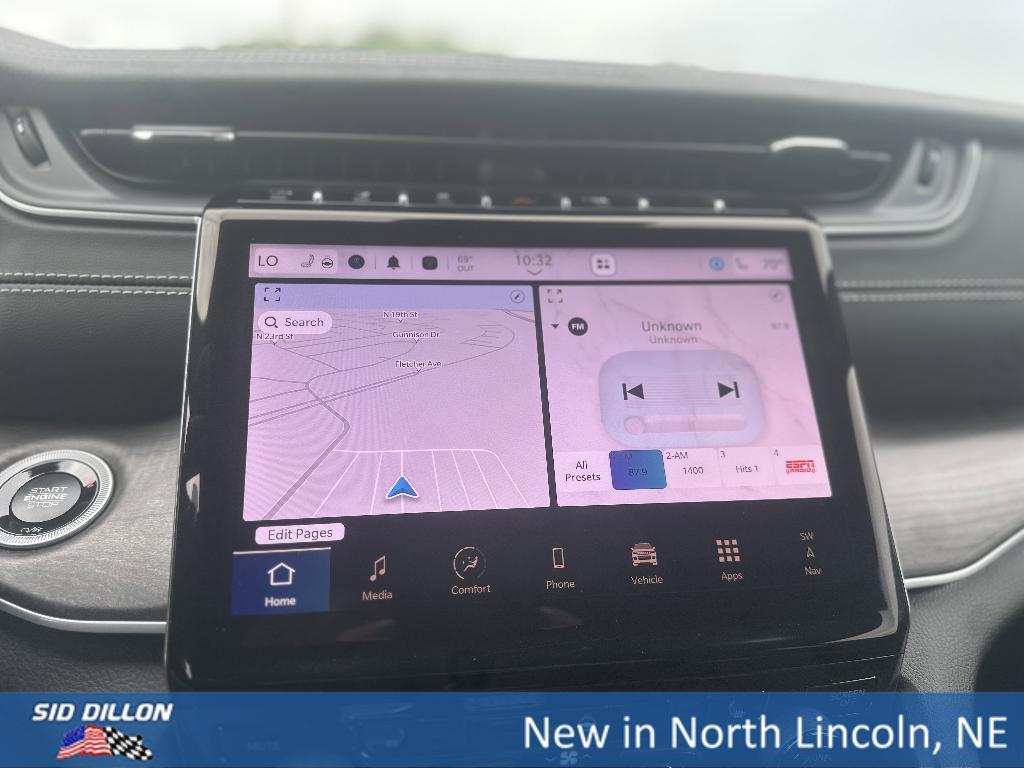 new 2025 Jeep Grand Cherokee car, priced at $47,257