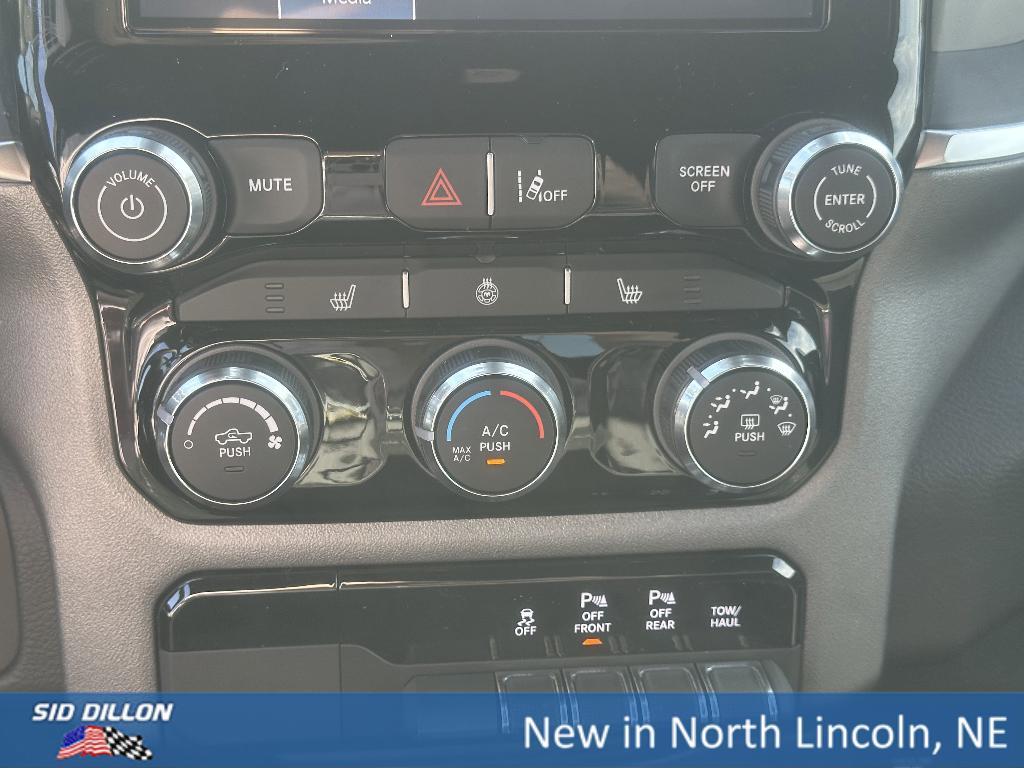 new 2025 Ram 1500 car, priced at $43,701