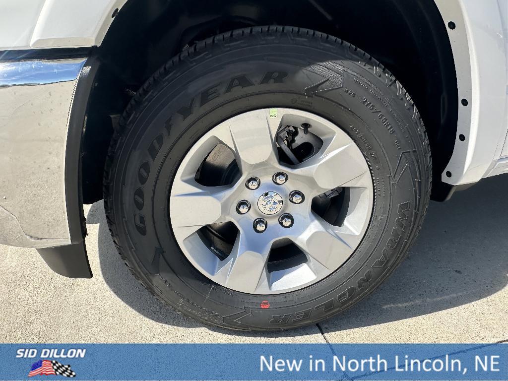 new 2025 Ram 1500 car, priced at $43,701