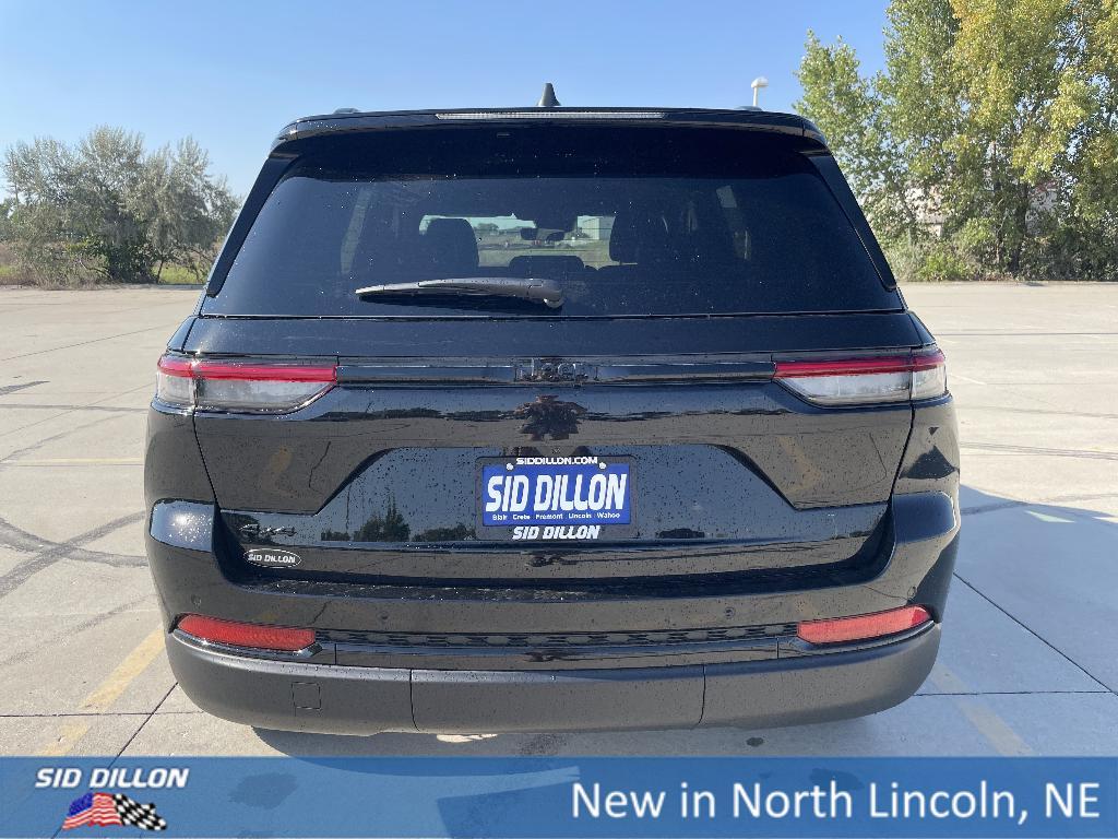 new 2025 Jeep Grand Cherokee car, priced at $41,125