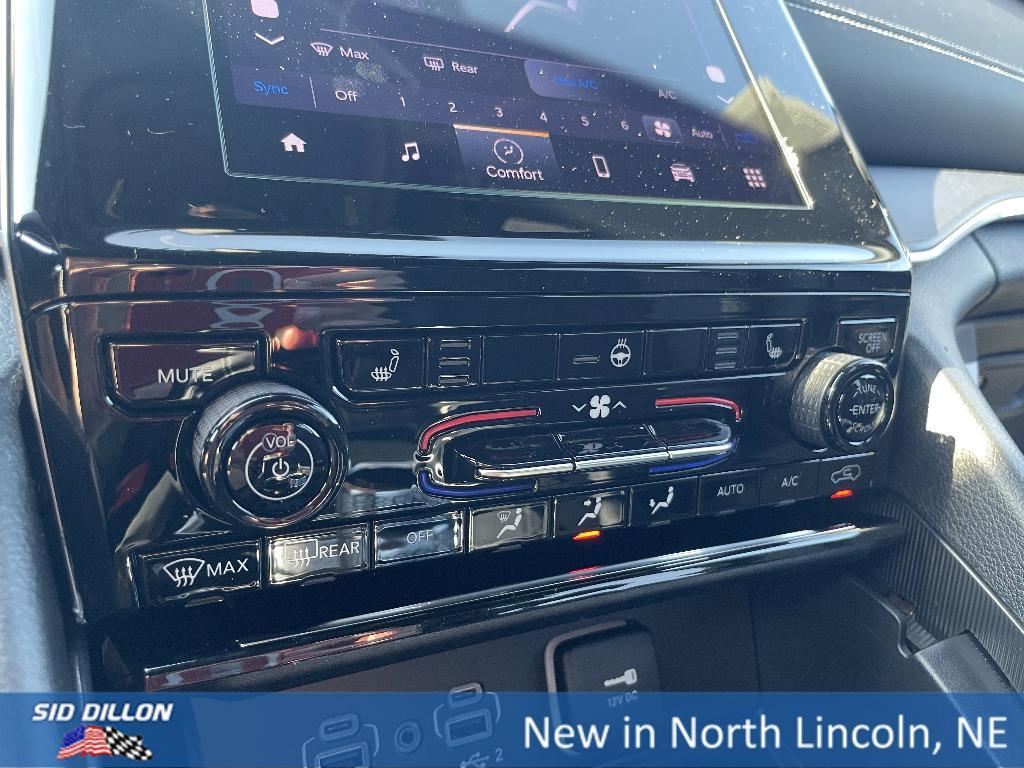 new 2025 Jeep Grand Cherokee car, priced at $41,125