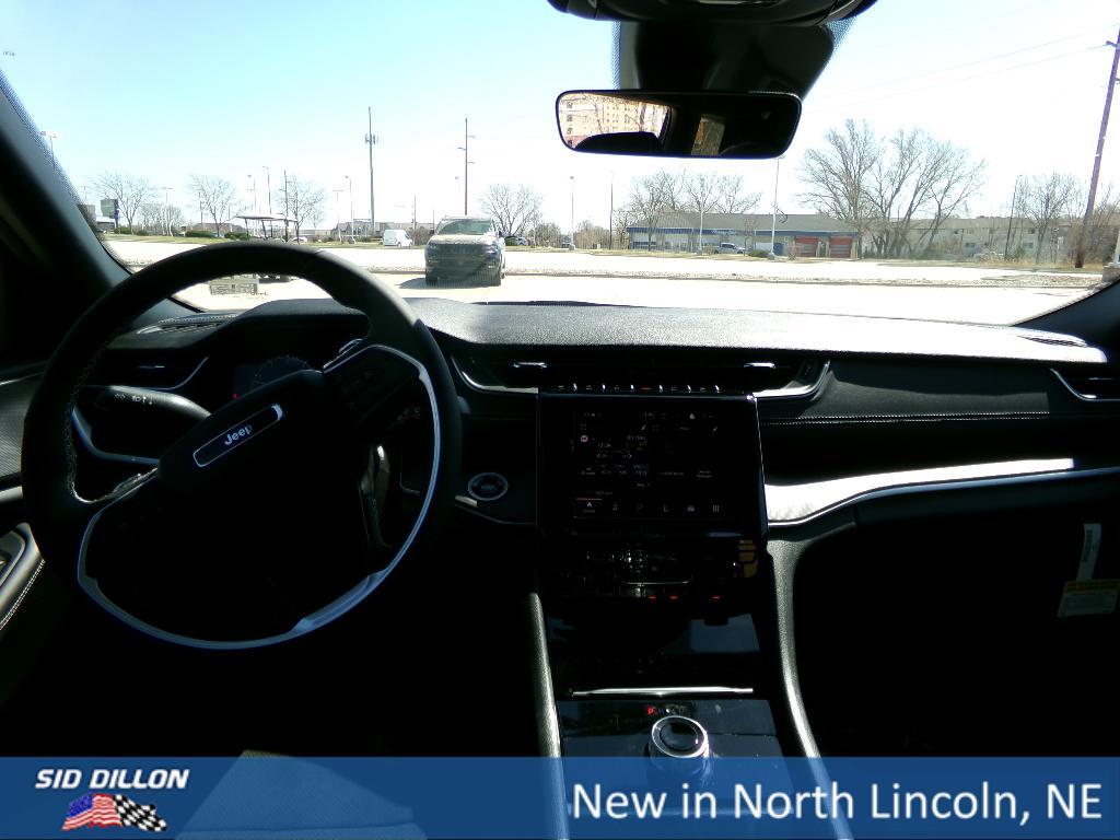new 2025 Jeep Grand Cherokee L car, priced at $45,125