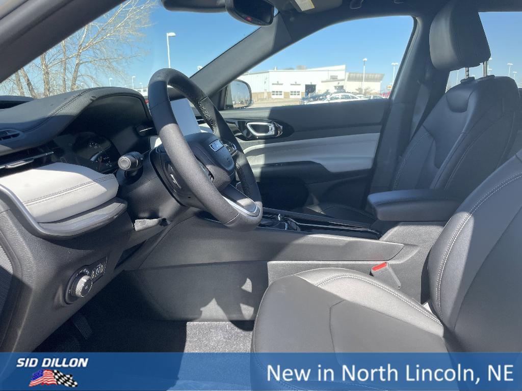 new 2025 Jeep Compass car, priced at $31,343