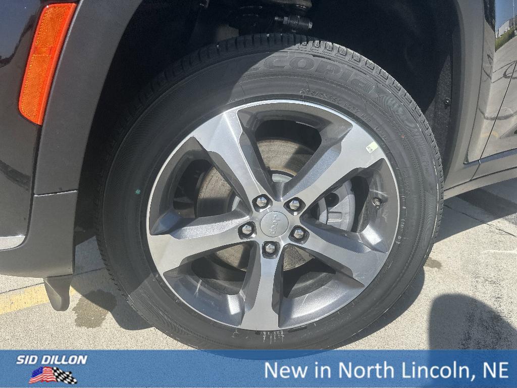 new 2025 Jeep Grand Cherokee L car, priced at $47,297