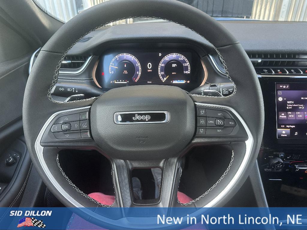 new 2025 Jeep Grand Cherokee car, priced at $42,355