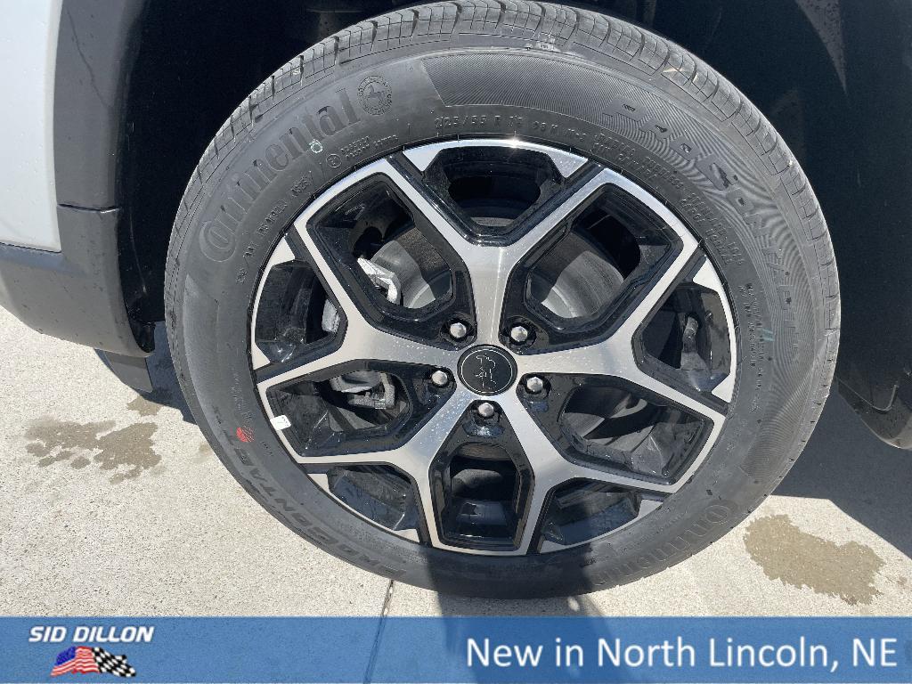 new 2025 Jeep Compass car, priced at $30,435
