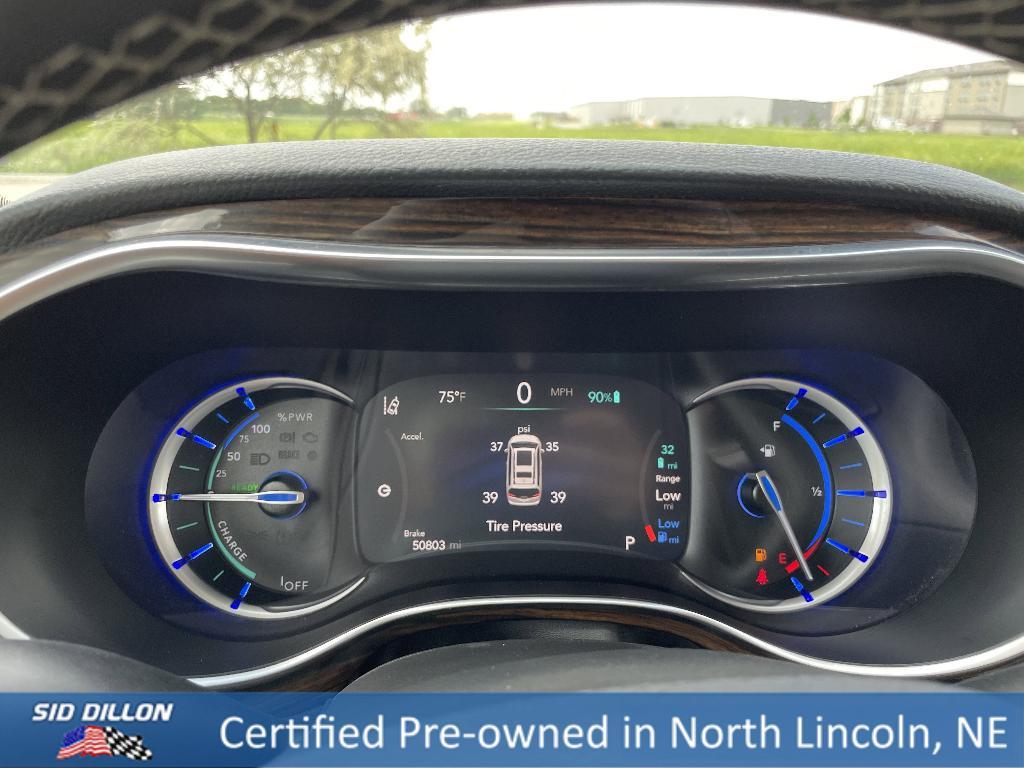 used 2023 Chrysler Pacifica Hybrid car, priced at $32,492