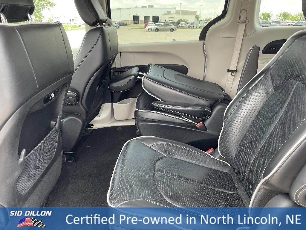 used 2023 Chrysler Pacifica Hybrid car, priced at $32,492