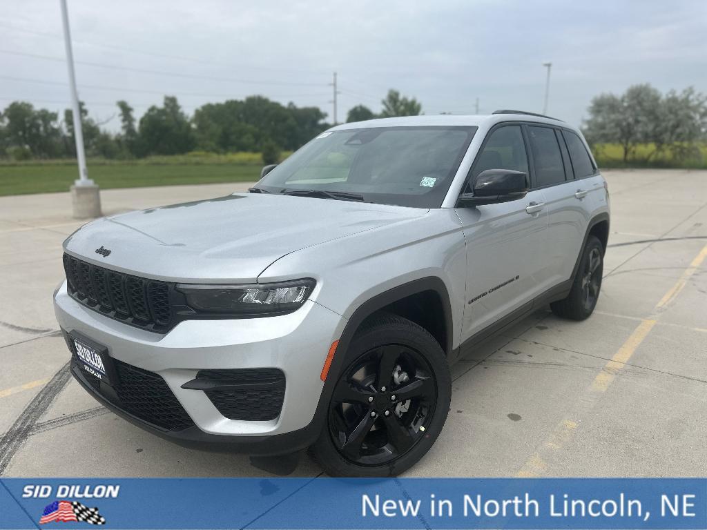 new 2025 Jeep Grand Cherokee car, priced at $41,845