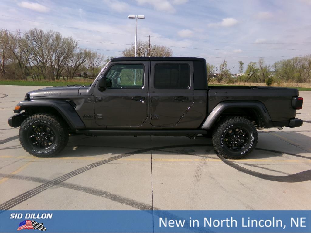 new 2025 Jeep Gladiator car, priced at $48,330