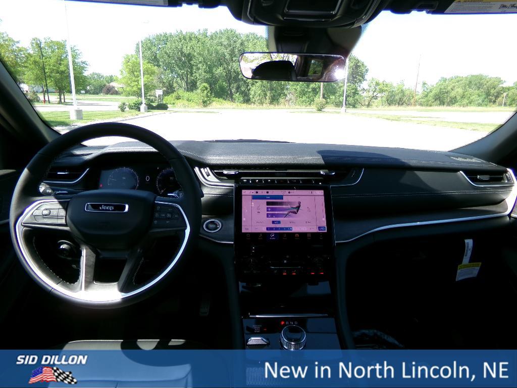 new 2025 Jeep Grand Cherokee L car, priced at $47,297