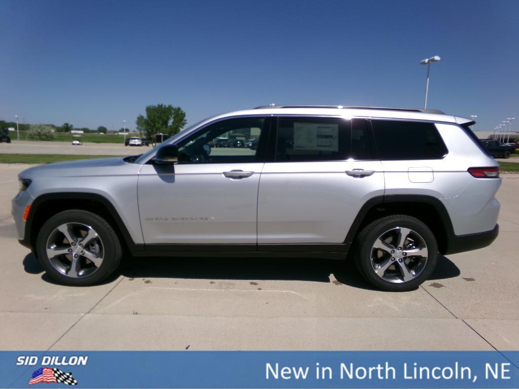 new 2025 Jeep Grand Cherokee L car, priced at $47,297