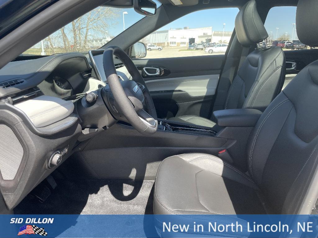 new 2025 Jeep Compass car, priced at $31,843
