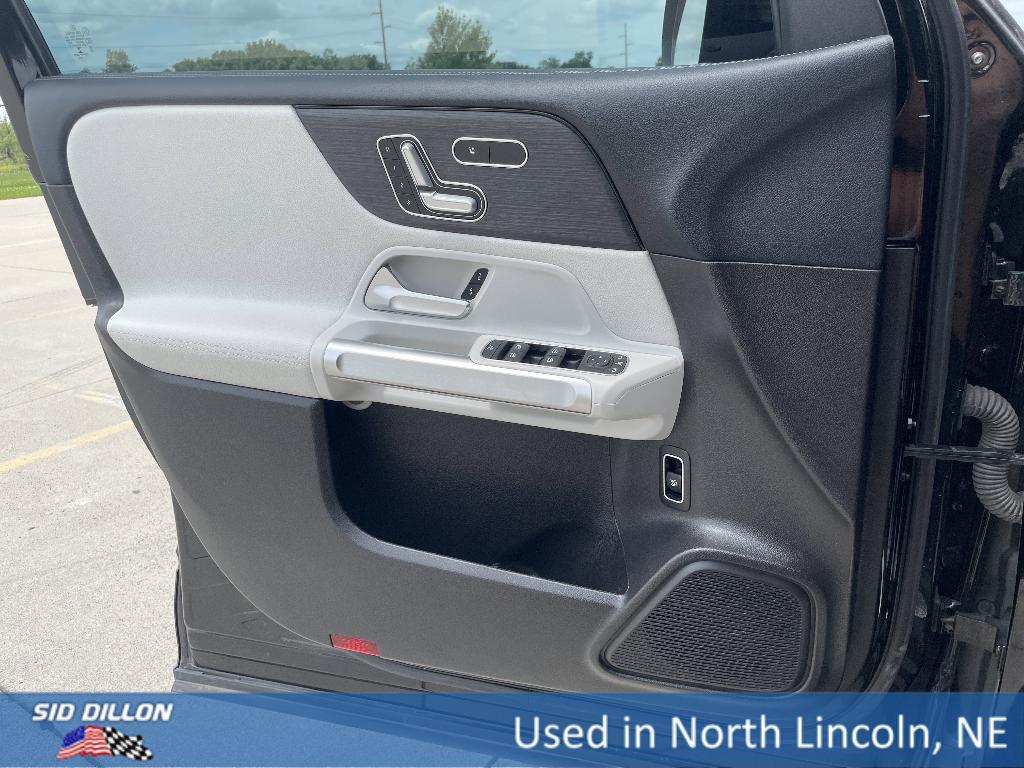 used 2020 Mercedes-Benz GLB 250 car, priced at $27,991