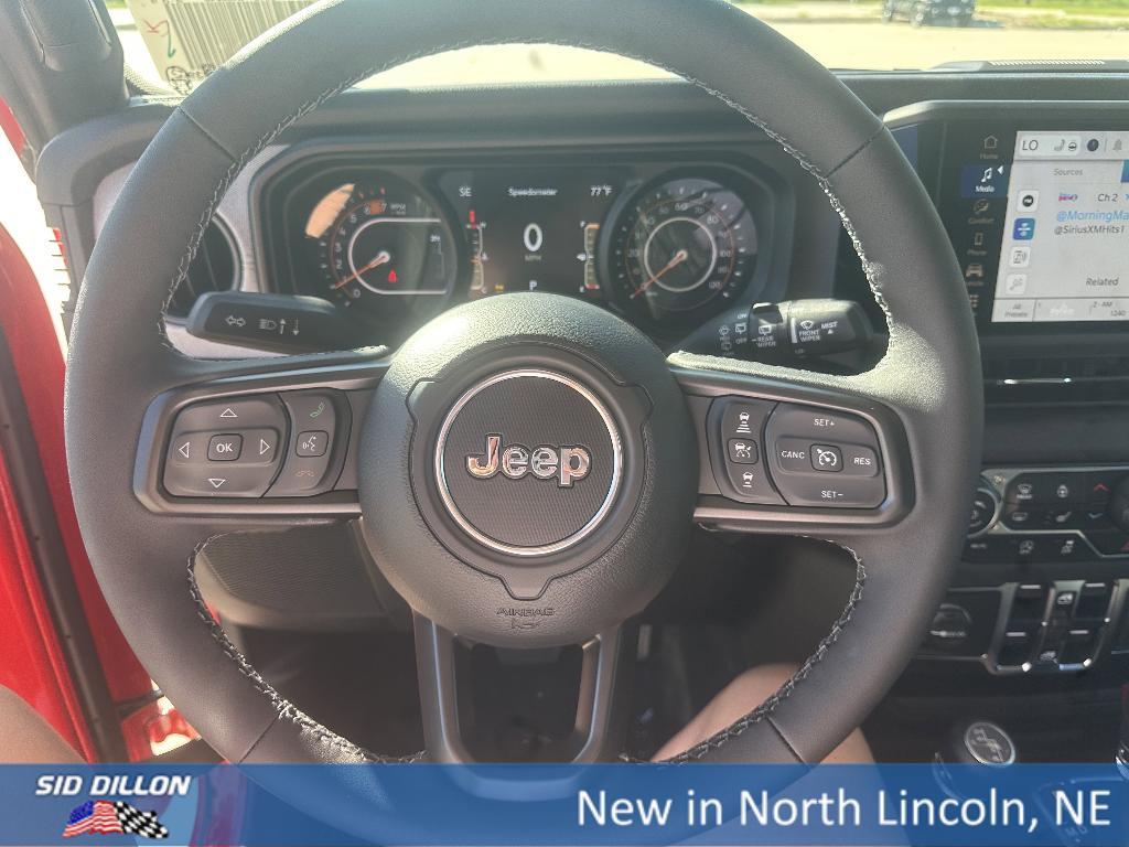 new 2025 Jeep Wrangler car, priced at $45,304
