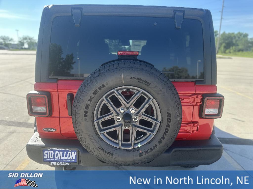 new 2025 Jeep Wrangler car, priced at $45,304