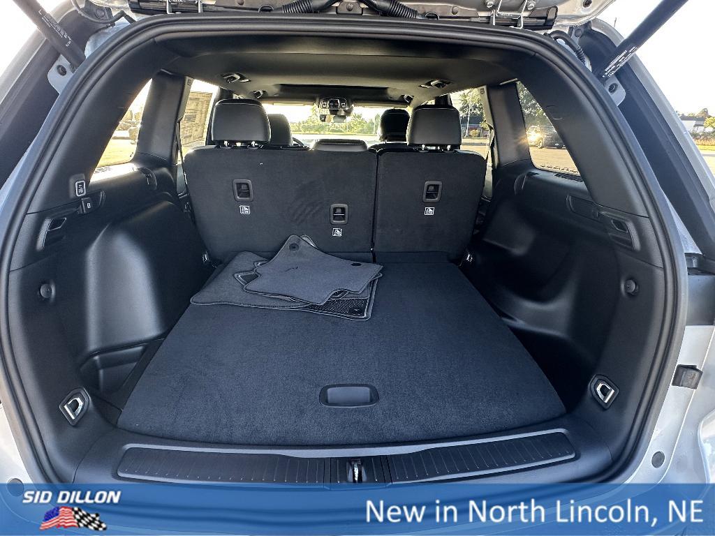 new 2025 Jeep Grand Cherokee car, priced at $41,625