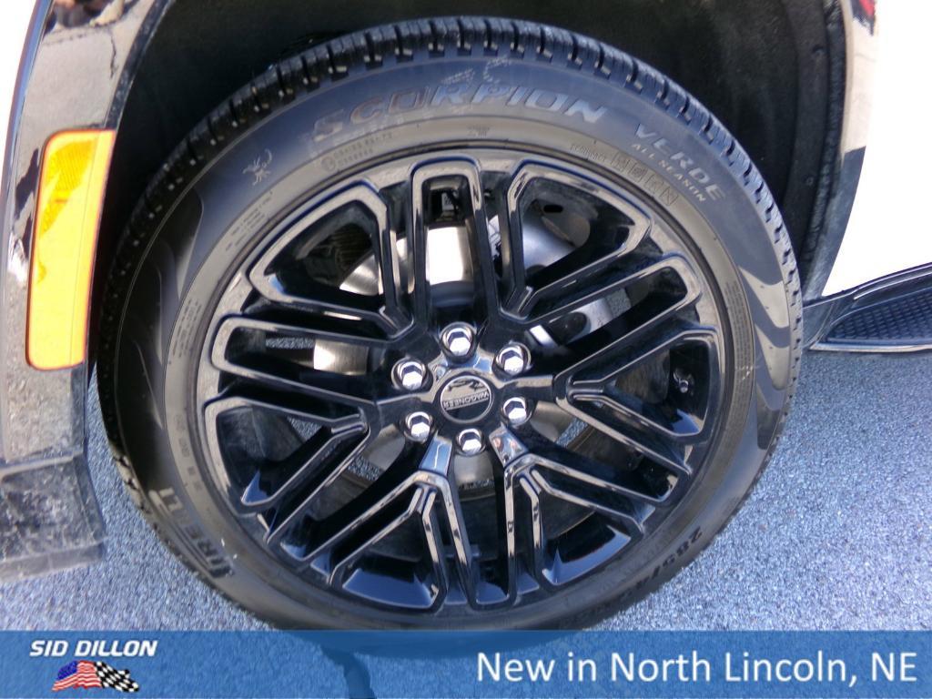 new 2025 Jeep Wagoneer L car, priced at $76,080